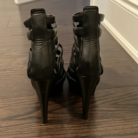 Gucci heels - Picture 3 of 11